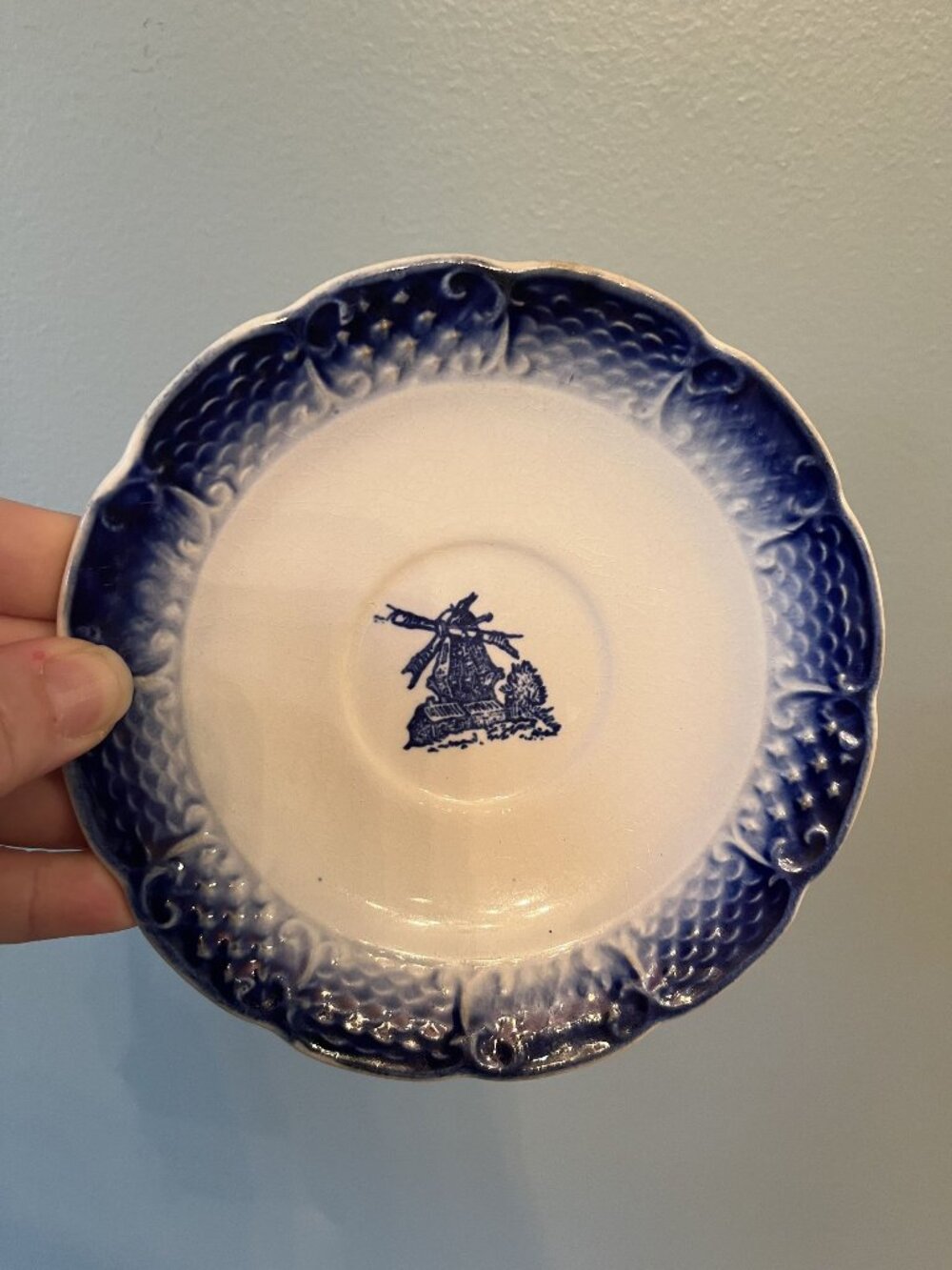 Blue Flow Small Plate With Dutch Windmill Design 6" Diameter Scalloped Edge Anti